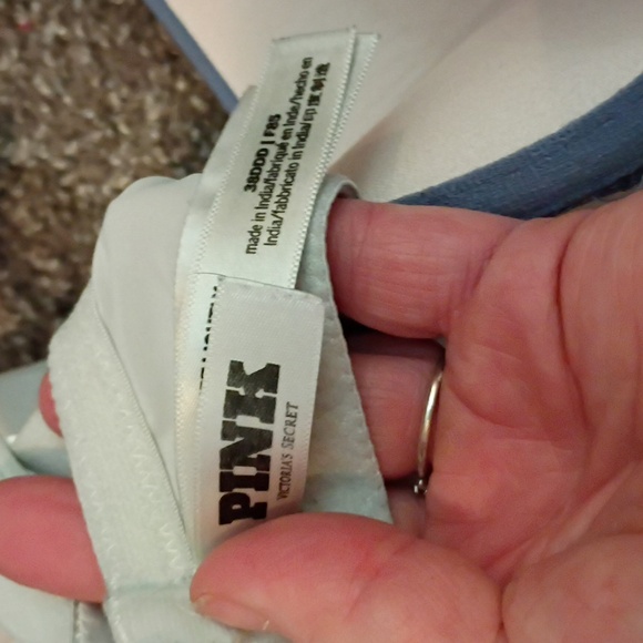 Victoria's Secret/Pink Bras...5 Total - Black, Blue, White, Cream - Picture 9 of 13